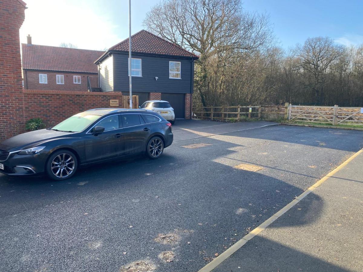 Stansted Coach House Apartment Elsenham Exterior photo